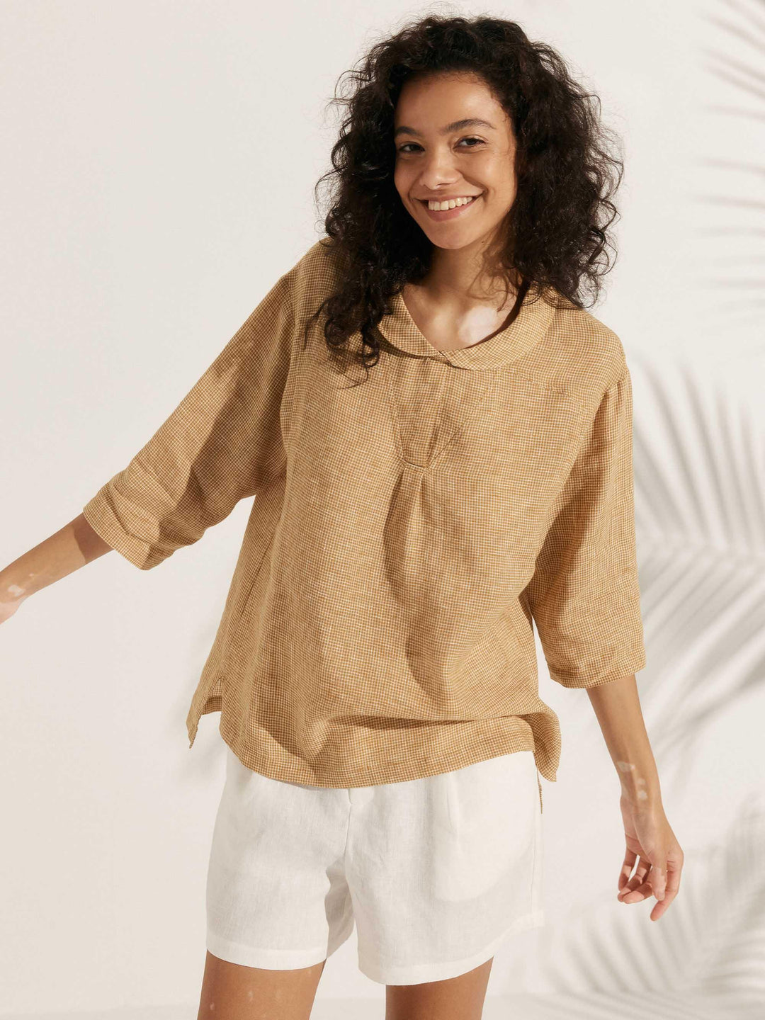 Giada | Top in Lino con Scollo a V e Maniche Corte