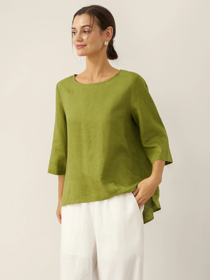 Brianna | Top in Lino con Collo Tondo e Orlo Asimmetrico