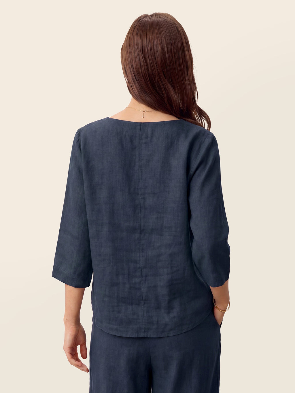 Nyla | Top in Lino con Orlo Asimmetrico e Bottoni