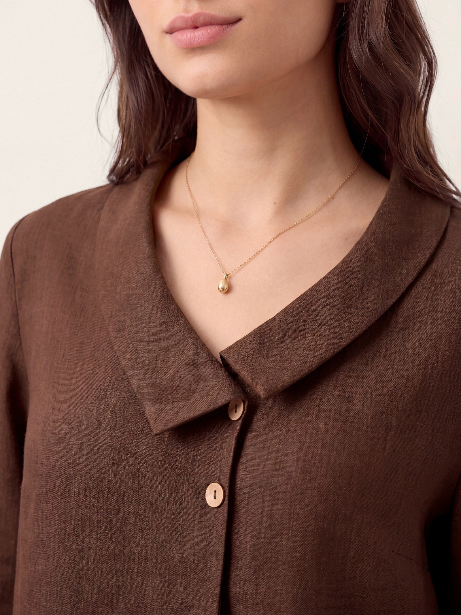 Ottilie | Top in Lino con Colletto Asimmetrico