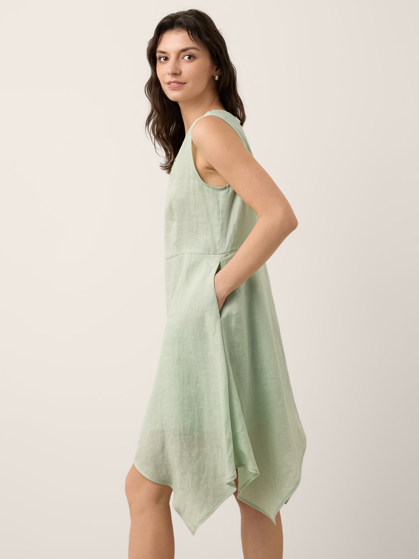 Alessia | Abito Mini in Lino con Scollo a V