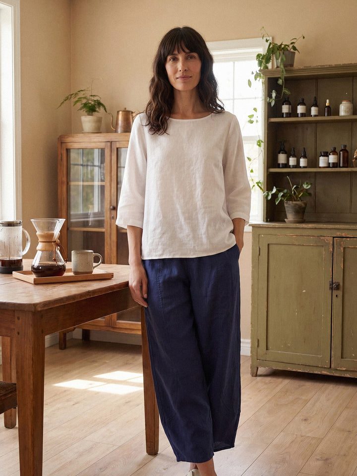 Brianna | Top in Lino con Collo Tondo e Orlo Asimmetrico