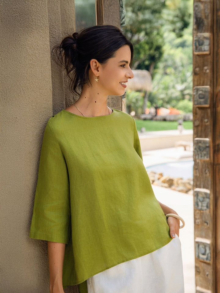 Brianna | Top in Lino con Collo Tondo e Orlo Asimmetrico