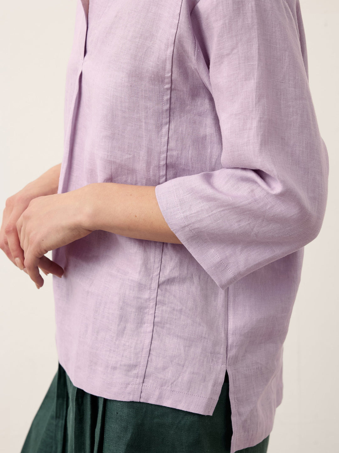 Giada | Top in Lino con Scollo a V e Maniche Corte