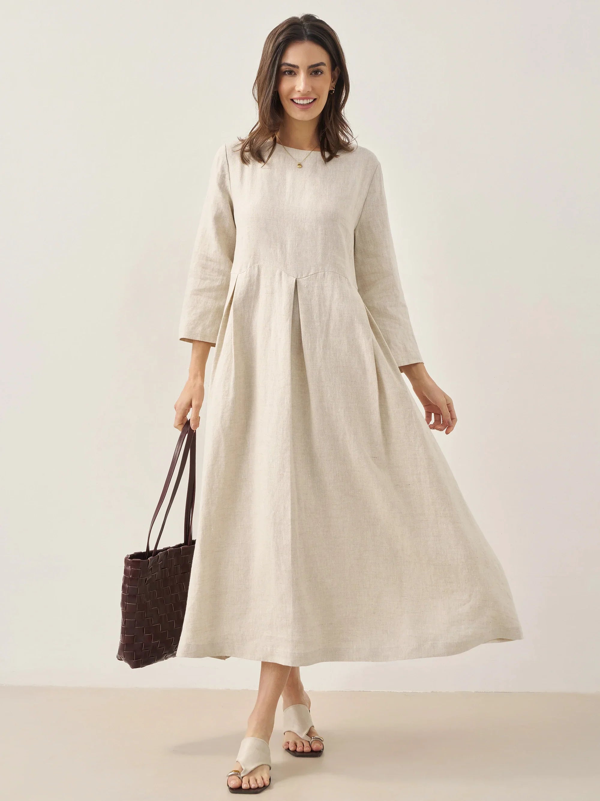 Abigail | Abito Midi Plissettato in Lino con Scollo a Barca