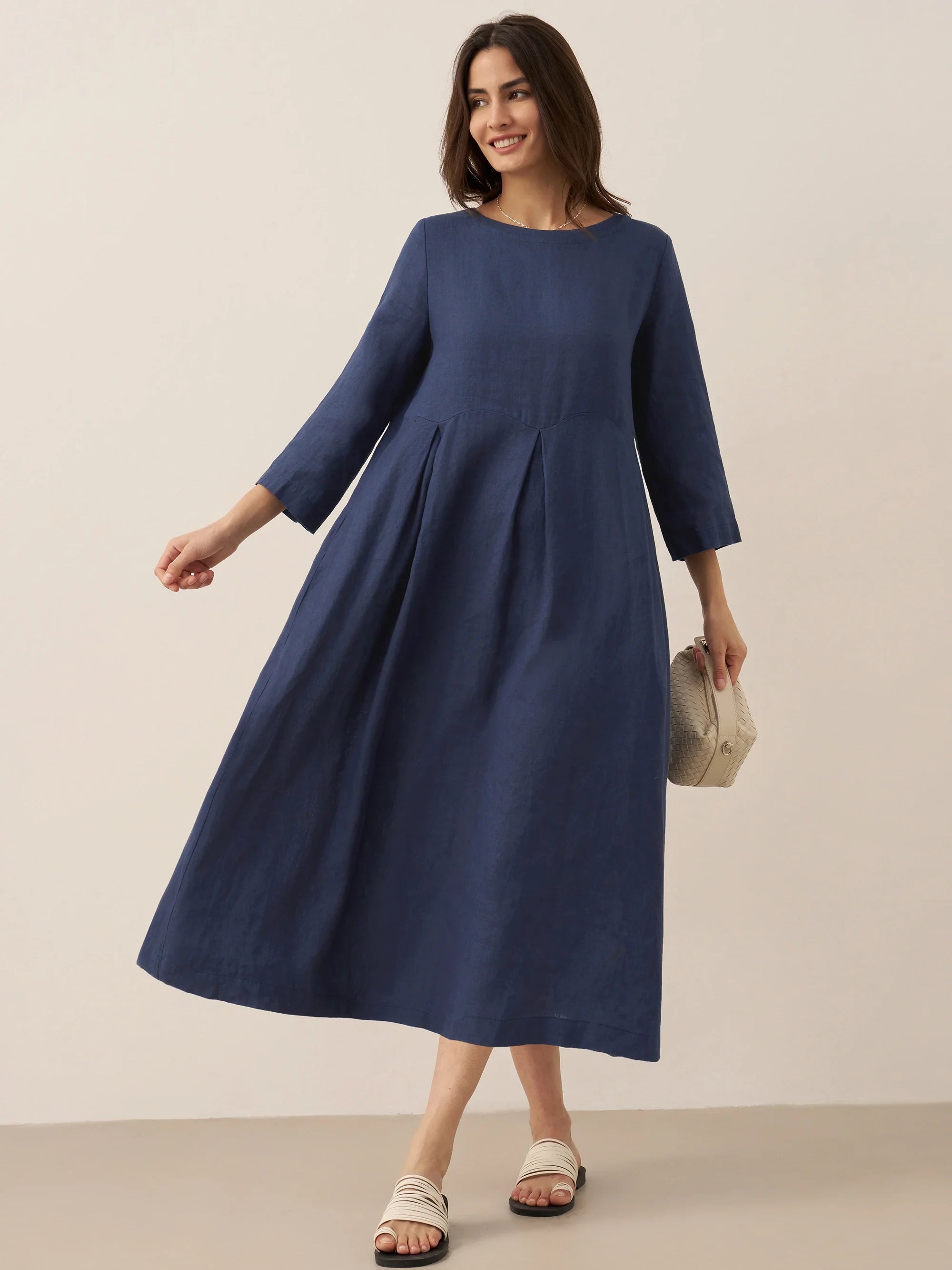 Abigail | Abito Midi Plissettato in Lino con Scollo a Barca