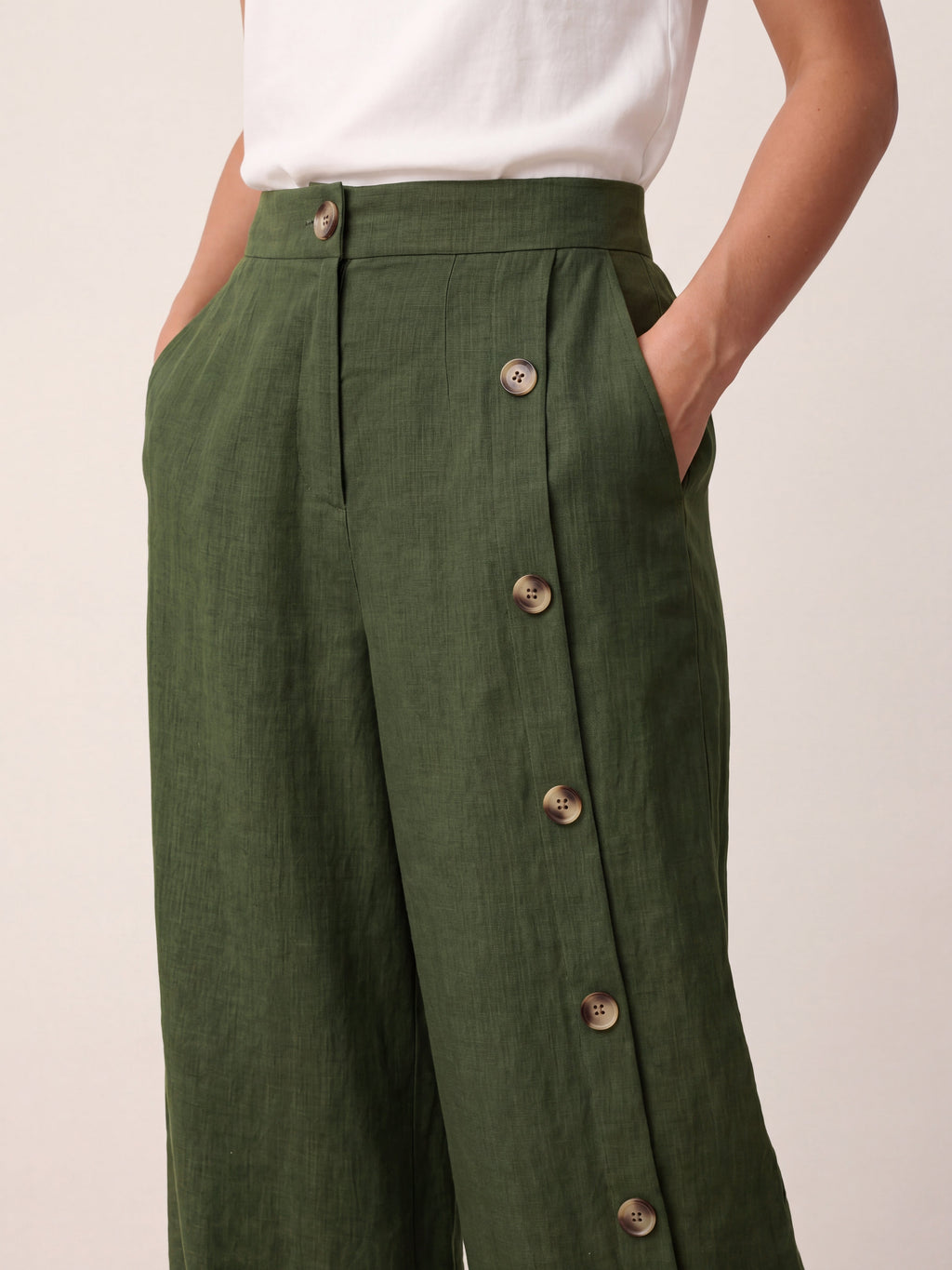 Francesca | Pantaloni in Lino con Bottoni e Spacchi Laterali