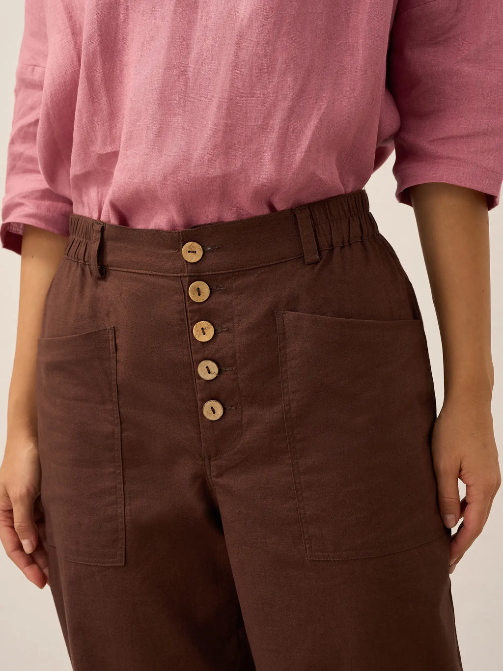 Alessia | Pantaloni in Lino con Chiusura a Bottone