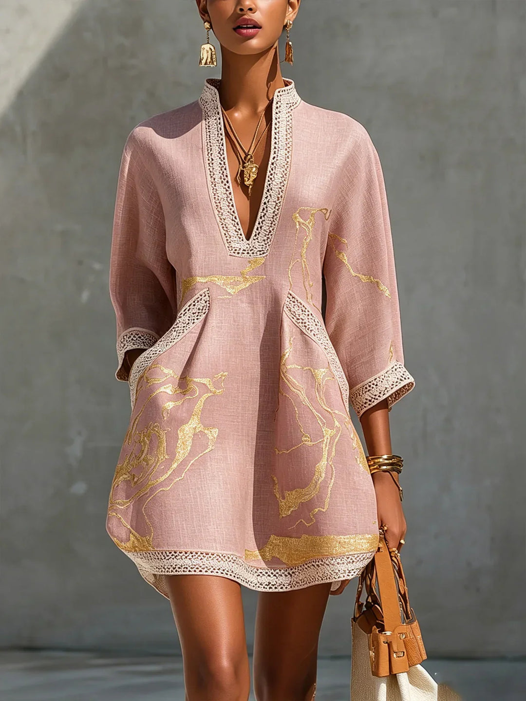 Abito corto rosa con pizzo crochet