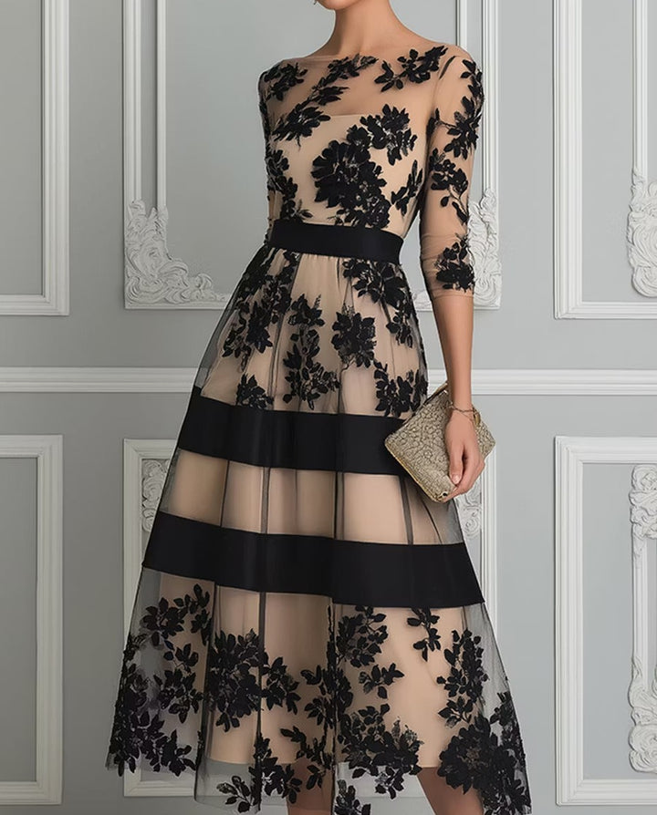 Beatrice - abito midi in pizzo floreale nero, vista frontale