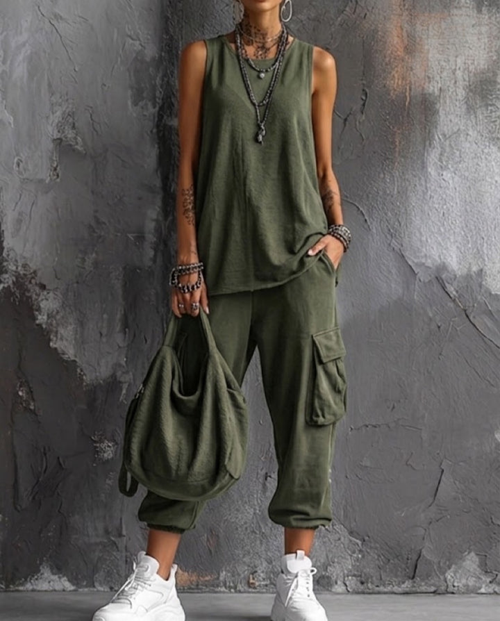 Completo Valentina verde: canotta lunga e pantaloni comodi con tasche
